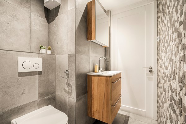 Medium property photo - Jacob van Lennepkade 121E, 1054 ZJ Amsterdam